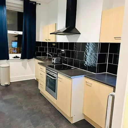 Bespoke 2 Bedroom Apt Derby City Экстерьер фото