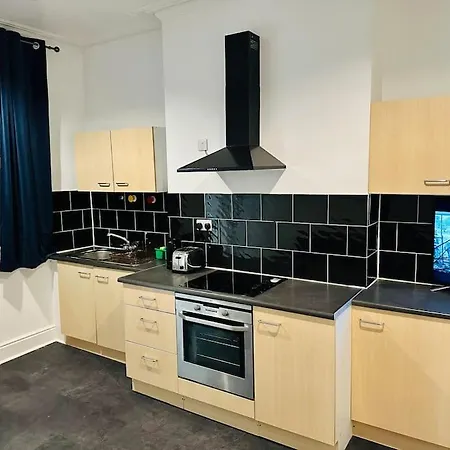 Bespoke 2 Bedroom Apt Derby City Экстерьер фото