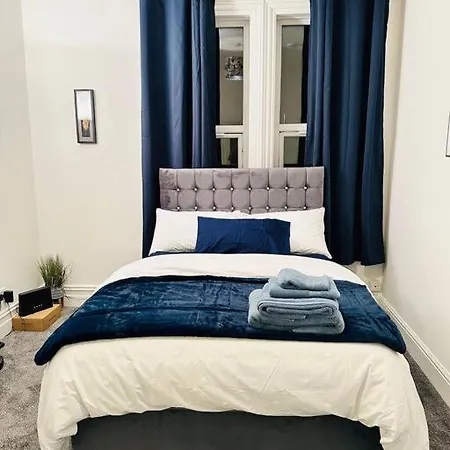 Bespoke 2 Bedroom Apt Derby City Экстерьер фото